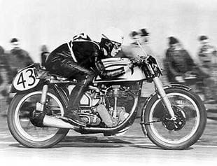 Geoff Duke debuting the 'featherbed' framed Manx Norton at Blandford in 1950