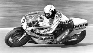 500cc world champion Kenny Roberts on Yamaha FZ750