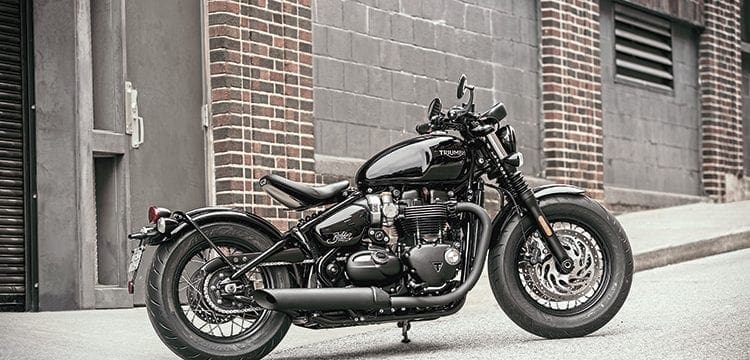 black singles in boneville The bonneville t100 black is loaded with urban style and attitude single 310 mm floating disc, nissin 2-piston floating caliper, abs: brakes rear. black singles in boneville The bonneville t100 black is loaded with urban style and attitude single 310 mm floating disc, nissin 2-piston floating caliper, abs: brakes rear.