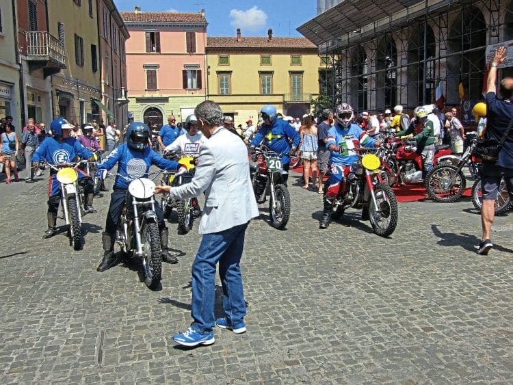 Riders ‘coming under starter’s orders’ in the Piazza Gramsci.