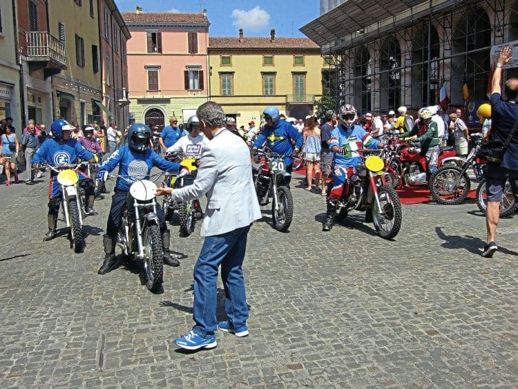 Riders ‘coming under starter’s orders’ in the Piazza Gramsci. 