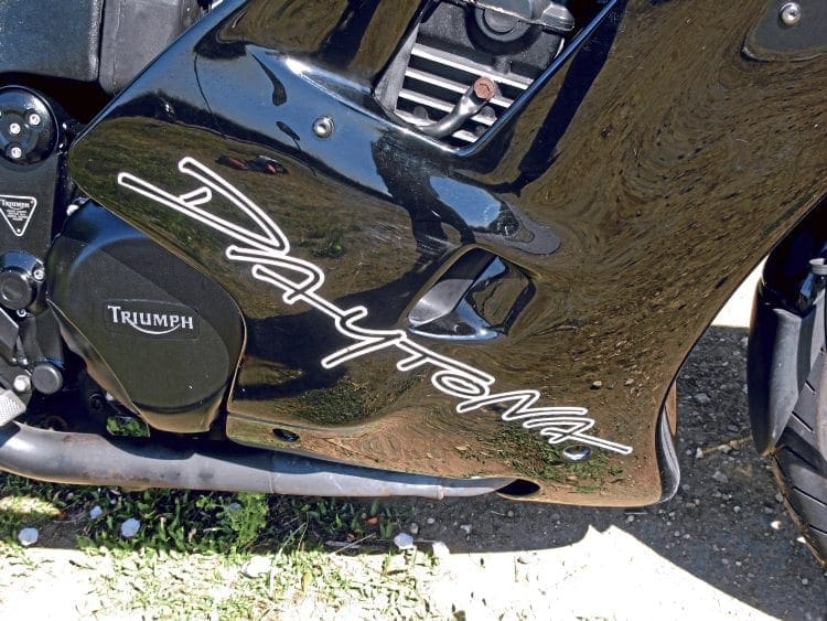 Triumph 875 daytona clearance