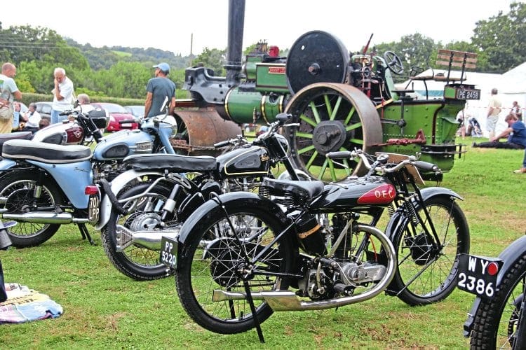 Steve Elston’s lovely ohv OEC-Blackburne. Behind is the Aveling & Porter Road Roller Sammy Lou which dates to the same year as the OEC, 1925.