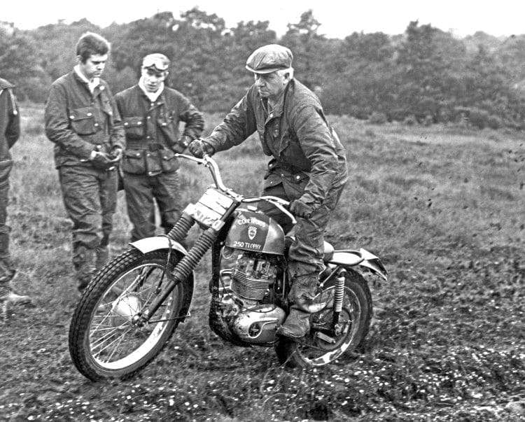 Reg May in action on the 250cc Comerfords Trophy, at the November 1969 Perce Simon Trial.