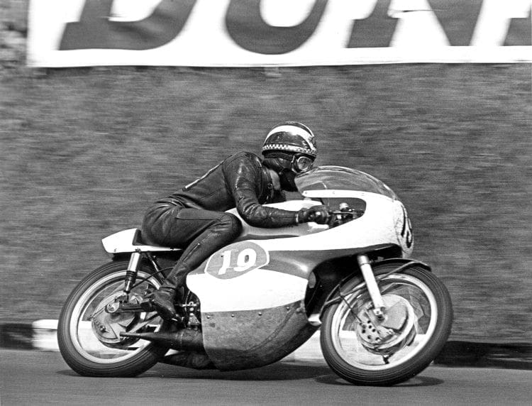 Phil Read (Yamaha) became the first man to crack thr 'ton' on a two-fifty with a scintillating standing-start lap at 100.01mph.