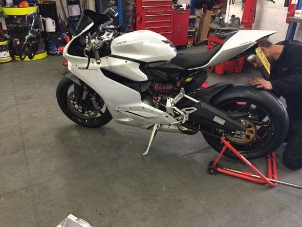 899 bst 3