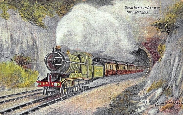 A GWR postcard of Britain’s first Pacific, No. 111 The Great Bear. ROBIN JONES COLLECTION