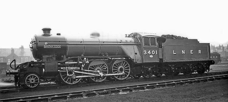 The first of the two V4s, No. 3401 Bantam Cock, at Doncaster in 1941. A1SLT