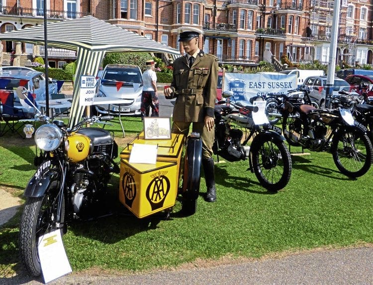 ‘Mannequin Malcolm’ and his 1947 BSA M20 AA patrol outfit attracted lots of attention at the East Sussex VMCC section’s Roaring Twenties display.