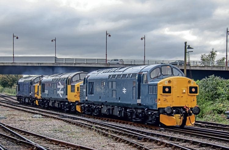Split-box Type 3 No. 37099 arrives at Derby on October 28 with classmates Nos. 37025 and 37608 in tow as the 0Z37 Barrow Hill to Derby RTC light engine move. No. 37099 returned to traffic in mid-October for the first time in 19 years. Rob Reedman 
