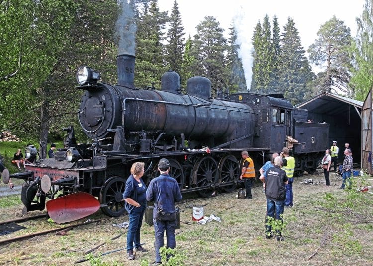 Incredible as it may seem after 45 years, No. 954 was steamed on June 16, and by evening had sufficient pressure for a celebratory whistle, being the final locomotive in the Strategic Steam Reserve. The fire was subsequently dropped because of injector problems.