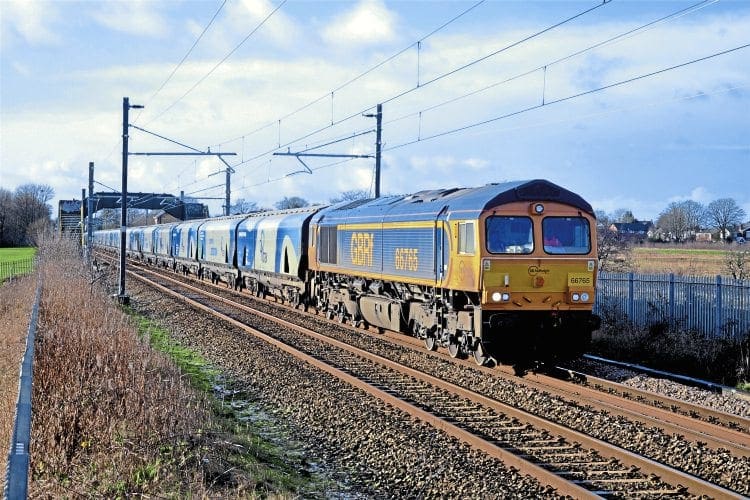 The Lynemouth contract adds another biomass string to GBRf’s bow. On January 15,  Class 66 No. 66765 passes Rainhill with the 08.20 Liverpool Biomass Terminal-Drax Power Station run. DOUG BIRMINGHAM  