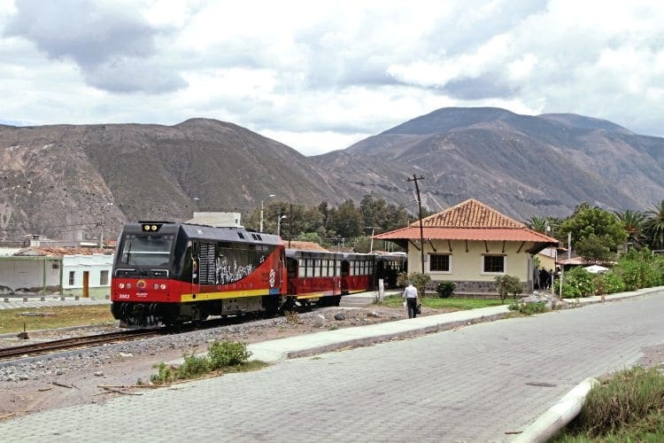 FEEP Tren Ecuador-branded Bo-Bo 2003 at Salinas, the northern limit of the rebuilt section of the Quito to San Lorenzo line, with the tourist train from Otavalo on March 5. This diesel loco is one of three bought by FEEP from Euskotren Kargo in Spain. The loco is one of 12 built (as metre-gauge electro-diesels) for Euskotren by Spanish rail engineering firm Ingeteam from 2010-2012. The freight services planned for these locos in Spain never actually materialised, and seven of the locos were stored after delivery. DR IAIN SCOTCHMAN