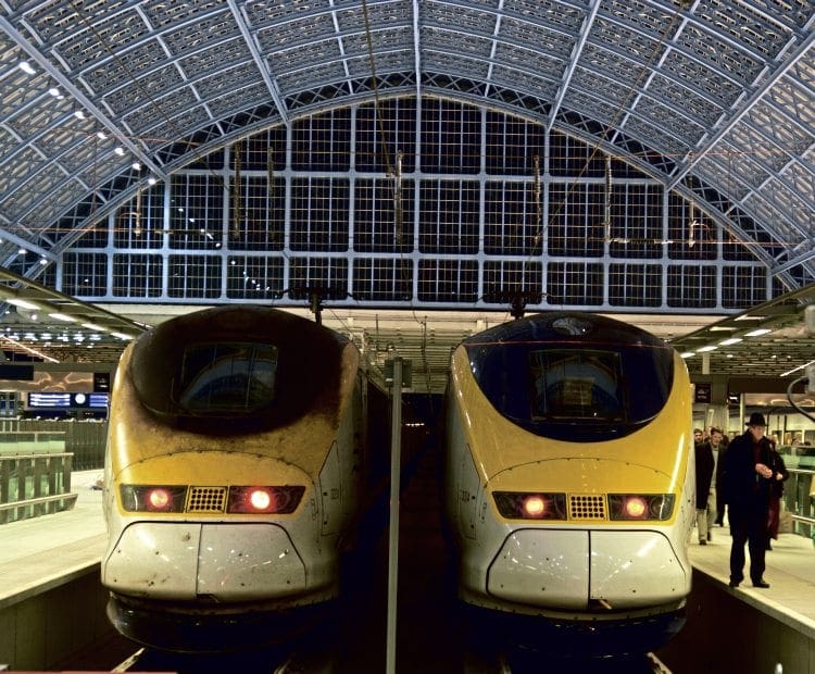 Set Nos. 3231/2 (left) and 3004/3 (right) at St Pancras International buffer stops on November 14, 2007, the day the second section of HS1 opened. CHRIS MILNER