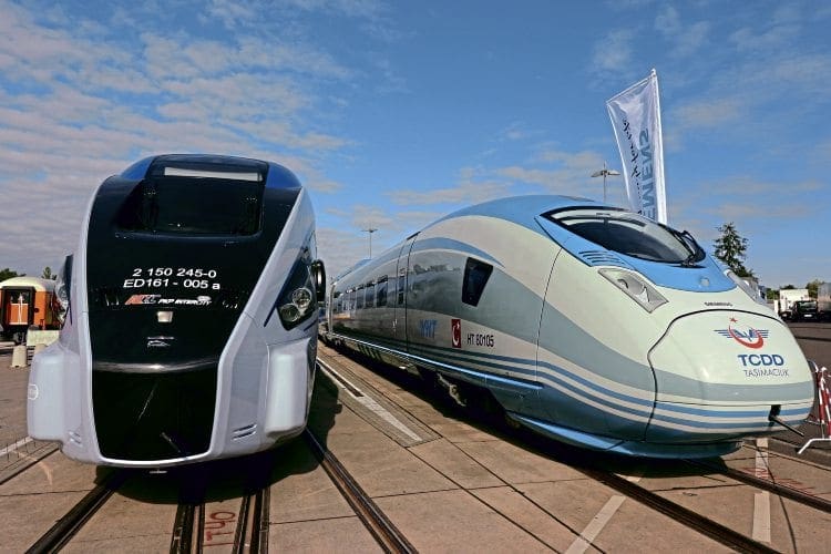 Unlikely to ever be seen side by side again – Pesa-built ‘DART’ Intercity EMU, built for Polish long-distance operator PKP IC, alongside Siemens’ ‘Velaro’ YHT high-speed train, built for Turkish operator TCDD. 