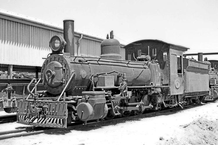 Class ‘NG10’ No. 61 at Humewood Road Depot, Port Elizabeth, prior to withdrawal in the early 1960s. LEITH PAXTON