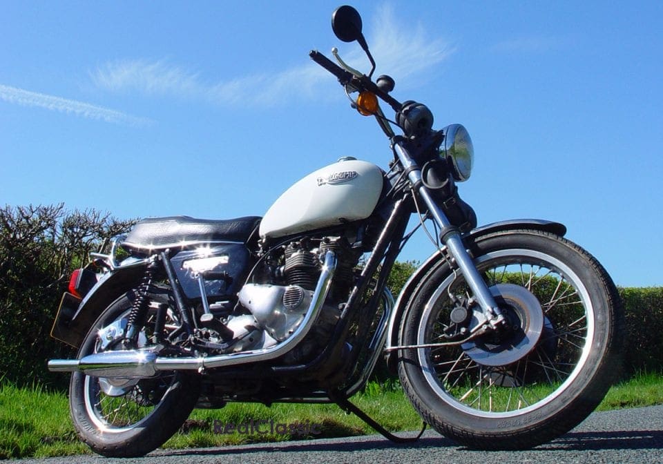 Triumph bonneville t140v for sale deals