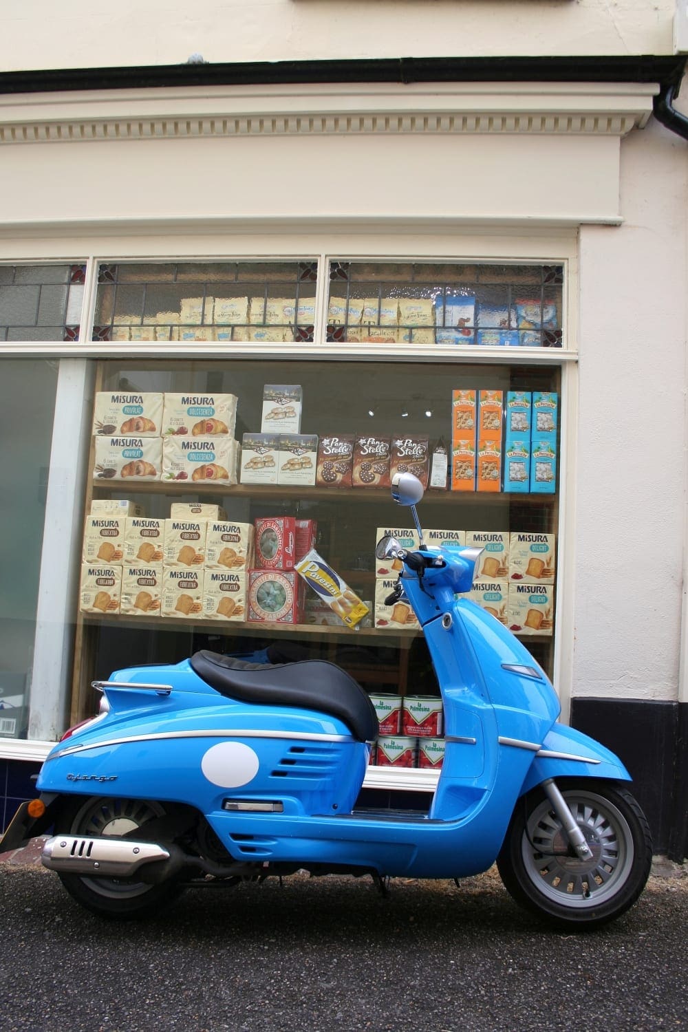 It's an Italian deli, but the message is old-school European sophistication